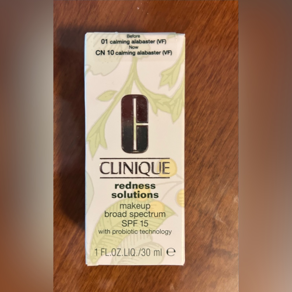 Clinique Redness Solutions SPF 15 Makeup